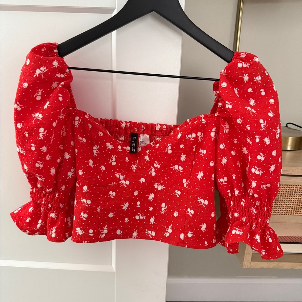 H&M Red Floral Puff Sleeve Blouse